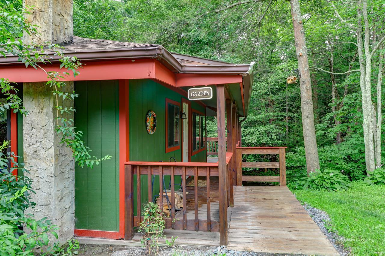 Magnolia Streamside Resort Canadensis Phòng bức ảnh